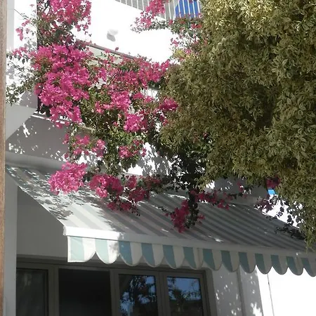 Aparthotel Glaros