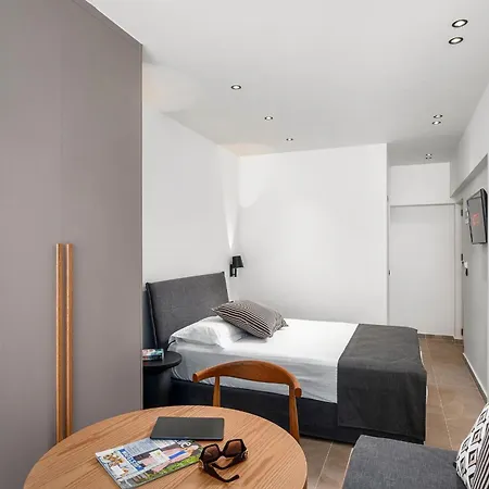Glaros Aparthotel
